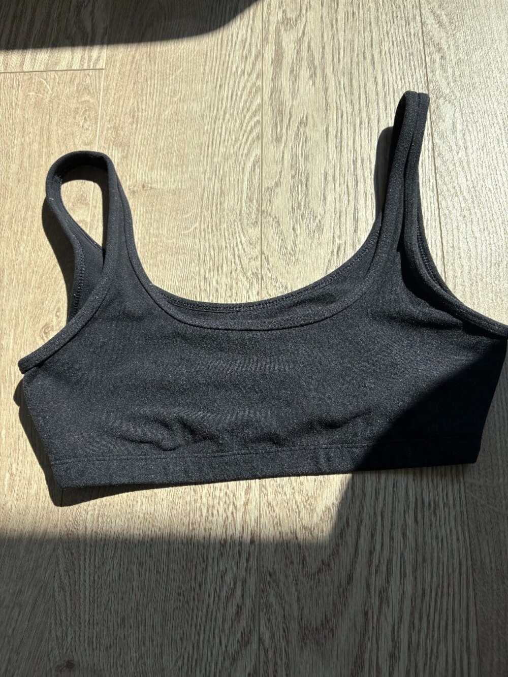 TNA BLACK SPORTS BRA